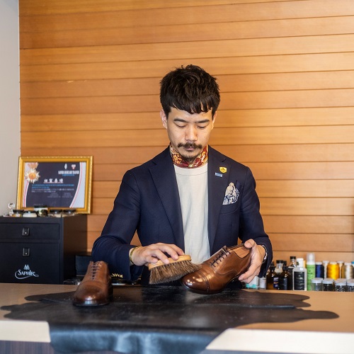 【新装開店】北陸唯一の靴磨き屋・LOG IN-kanazawa-がグランドオープン！【サフィールフレンズ】