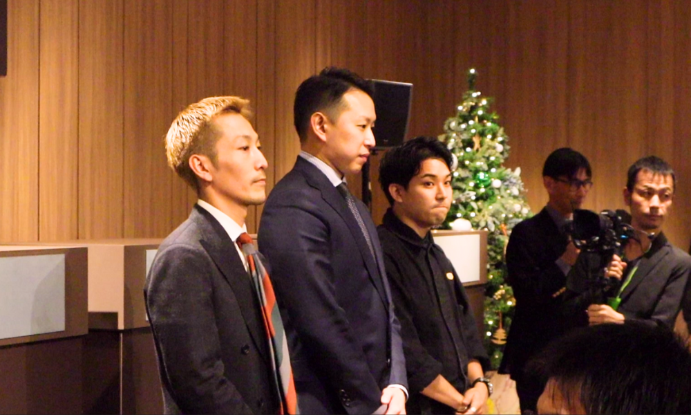 写真左から新井田氏、折茂氏、熊田氏