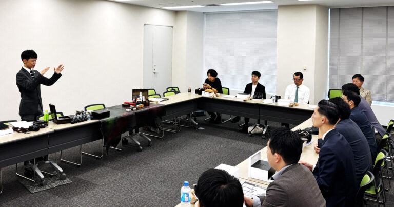 靴磨き講習第１部は座学からスタート