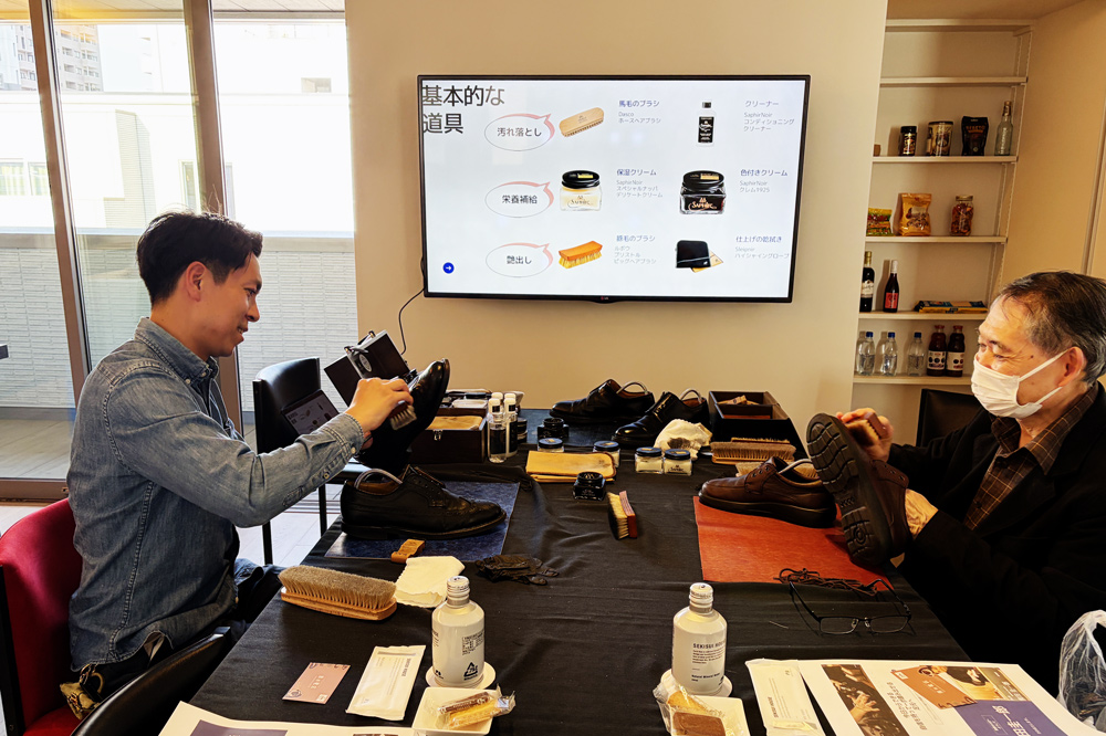 きれいになる靴をみると自然と笑みもこぼれます